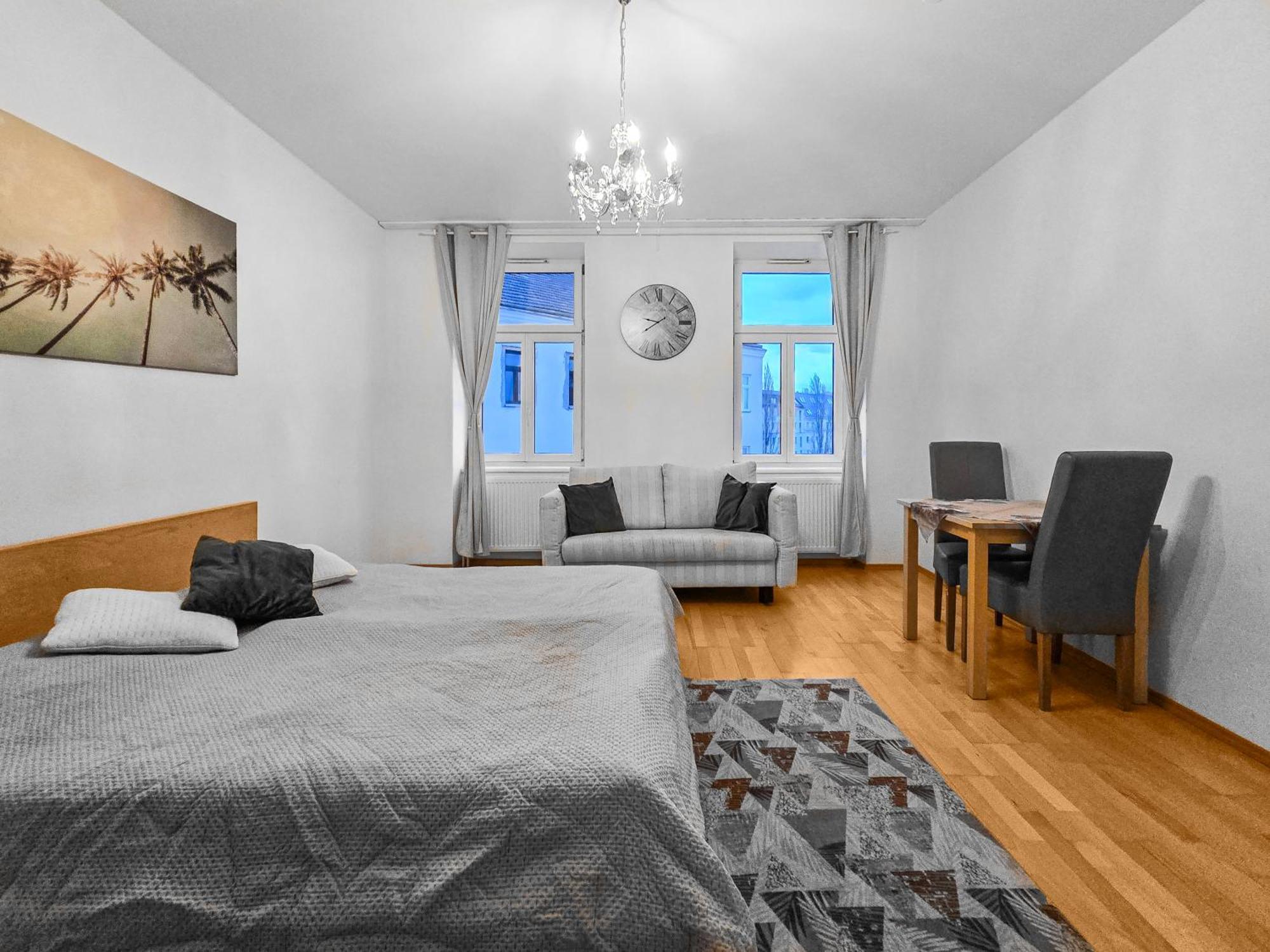Three-Bedroom, Three King-Size Bed Retreat Wiedeń Zewnętrze zdjęcie